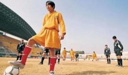 足球主持爆料视频,独家爆料视频背后的精彩瞬间