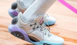 李宁秋季球鞋爆料视频播放,炫酷设计，引领潮流风尚