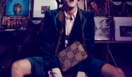 最新娱乐圈爆料轰动一时,神秘事件引发热议，明星命运再掀波澜！