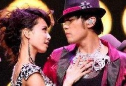 蔡依林爸爸爆料完整视频,独家完整视频曝光，揭秘女儿成长背后的故事