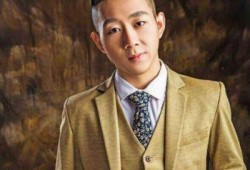 王小源爆料女徒弟视频